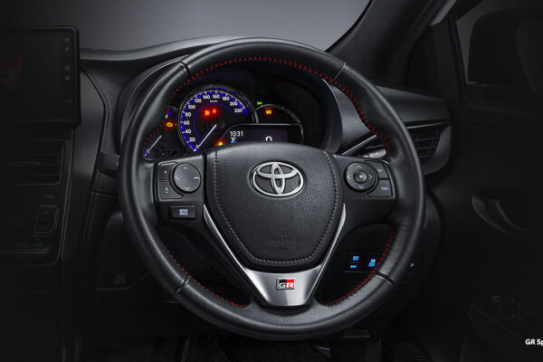NEW YARIS GR SPORT
